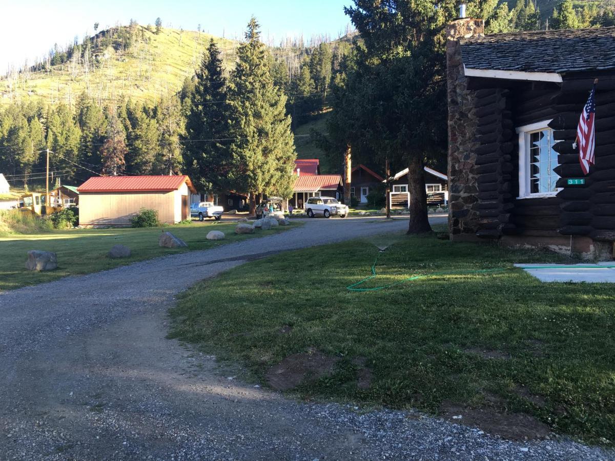 Antlers Lodge Cooke City Extérieur photo